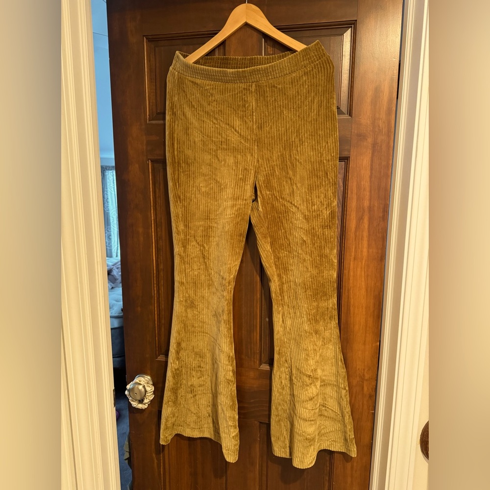 Flare Stretchy Pants - American Eagle